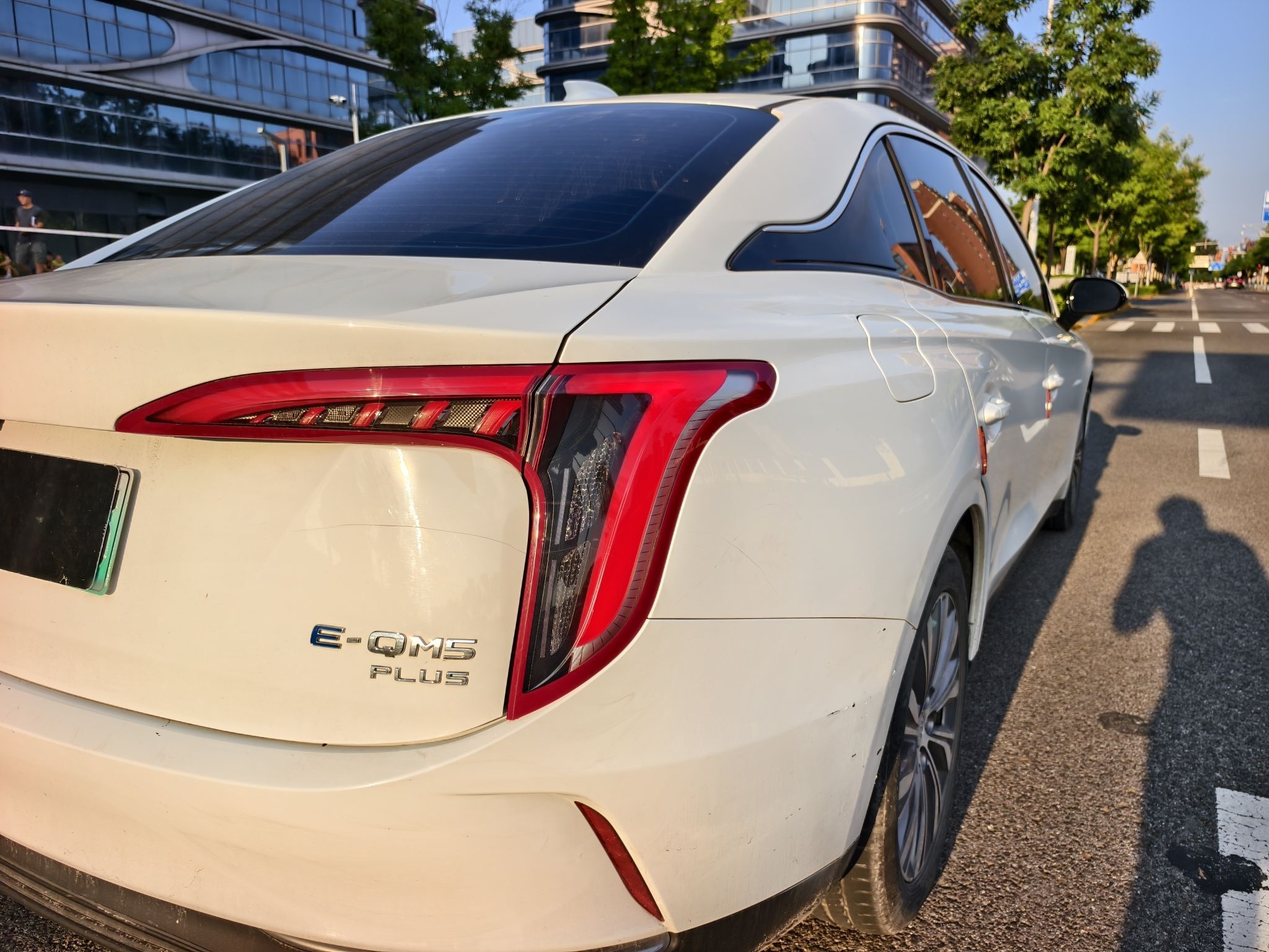 Hongqi E-QM5 2023 620km PLUS — снимка 12