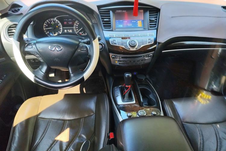 Used Infiniti QX60 2014 2.5 S/C Hybrid Two-Wheel Drive Excellence Edition
