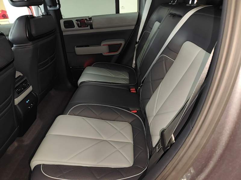 Used Formula Leopard 5 2023 Navigator Edition — 16