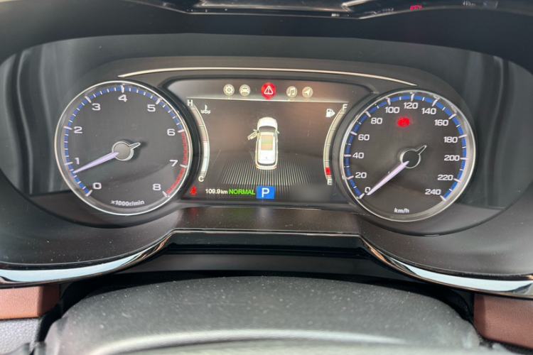 Used GAC Trumpchi GS8 2017 320T Two-Wheel Drive Luxury Smart Connectivity Version (7 Seats)