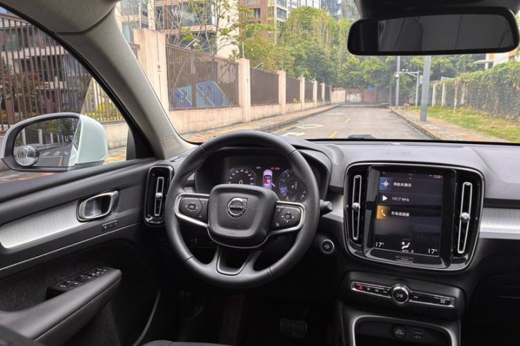 Used Volvo XC40 2021 T3 Smart & Stylish Edition Interior 4