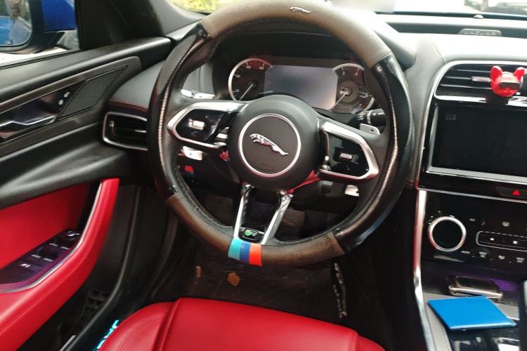 Used Jaguar XEL 2020 2.0T 200 PS R-DYNAMIC S Advanced Sport Edition Steering Wheel