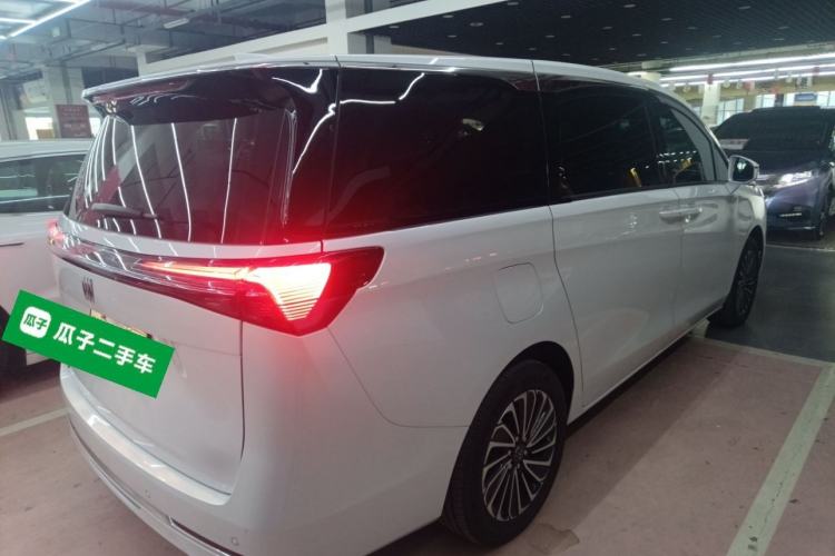 Used Buick GL8 New Energy 2025 Lu Shang Luxury Edition 7-Seater