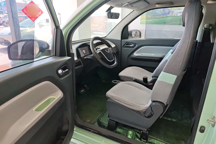 Used Wuling Hongguang MINIEV 2021 Macaron Fashion Edition Lithium-Ion Battery Driver Seat