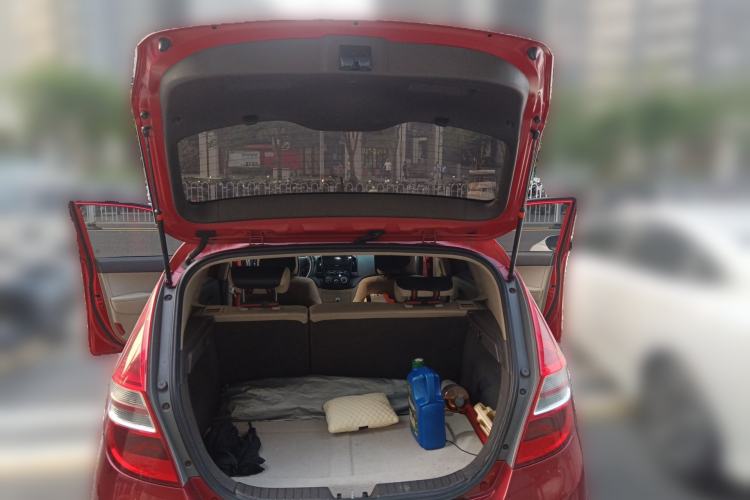 Used Hyundai i30 2009 1.6L Automatic Comfort Edition Trunk