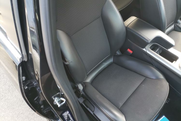 Used Chevrolet Malibu 2014 1.6T Automatic Comfort Edition Right Front Seat