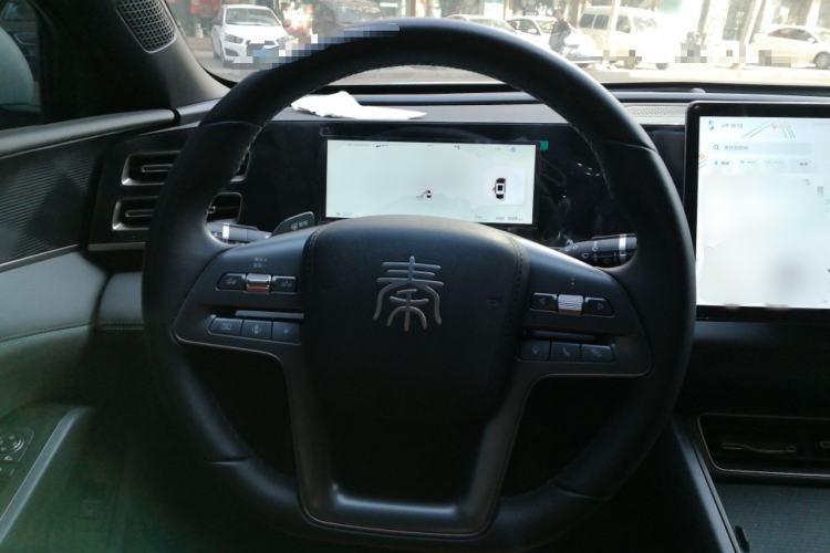 Used BYD Qin L 2025 DM-i Smart Drive 80KM Leading Model