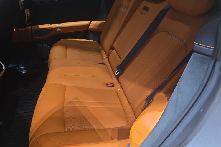 Used Xiaomi Auto YU7 2025 Ultra-Long Range All-Wheel Drive Pro Version
