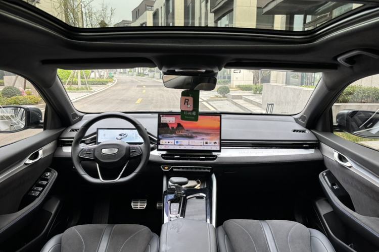 Used Geely Auto Preface 2025 Dongfang Yao 2.0TD Lanxing Edition Audio And AC Panel