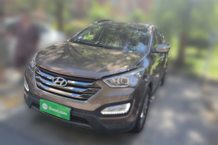 Used Hyundai Santa Fe 2013 2.4L Automatic Two-Wheel Drive Smart Version