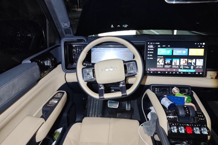 Used Formula Leopard 5 2023 Navigator Edition