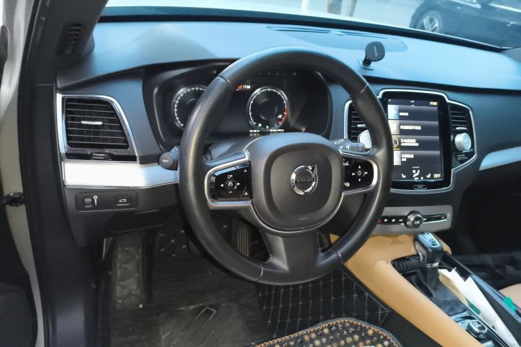 Used Volvo XC90 2015 T6 Zhiyi Edition 7-Seater