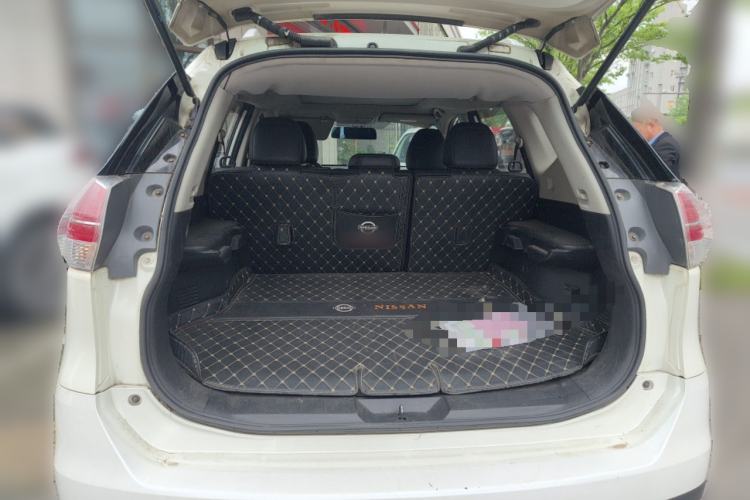 Used Nissan X-Trail 2014 2.0L CVT Comfort Edition 2WD Trunk