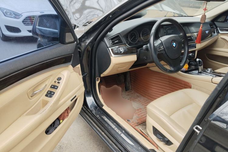 Used BMW 5 Series 2011 523Li Luxury Model