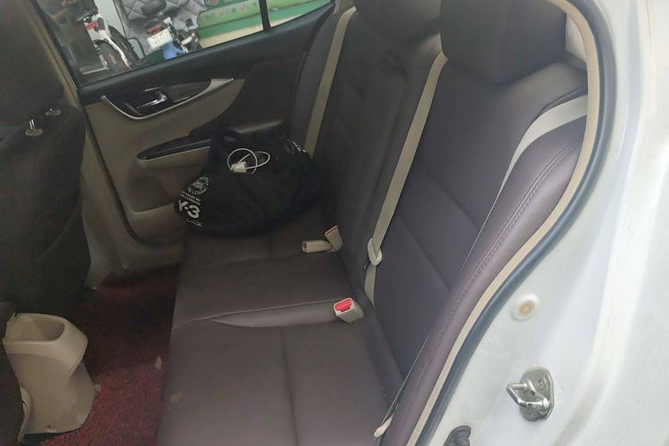 Used Honda Crider 2015 1.8L automatic luxury edition
