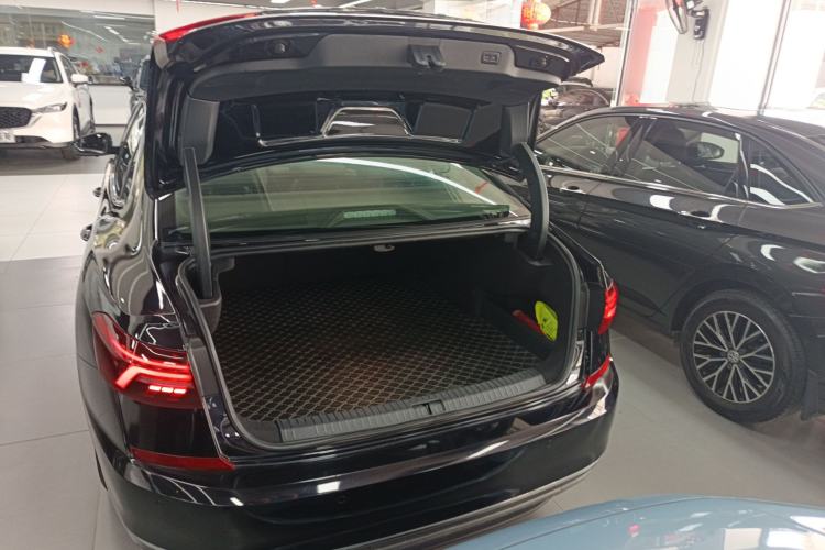 Used Volkswagen Passat New Energy 2020 430 PHEV Hybrid Luxury Edition China VI Standard Trunk