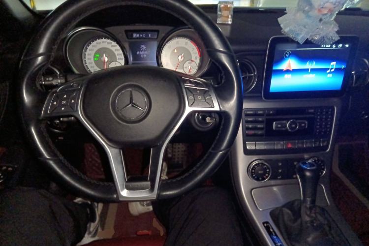 Used Mercedes-Benz SLK-Class 2011 SLK 200 Fashion Model
