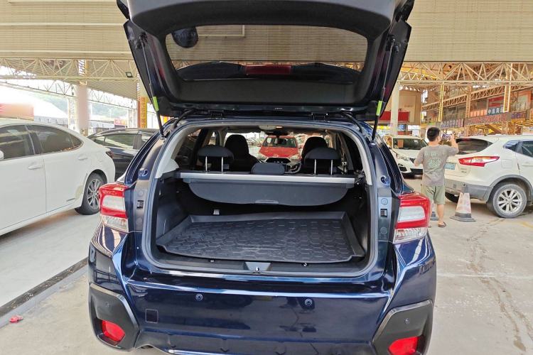 Used Subaru XV 2018 2.0i All-Wheel-Drive Elite Edition Trunk