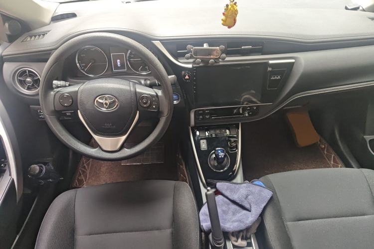 Used Toyota Corolla Hybrid E+ 2019 1.8L E-CVT Leading Edition Center Console
