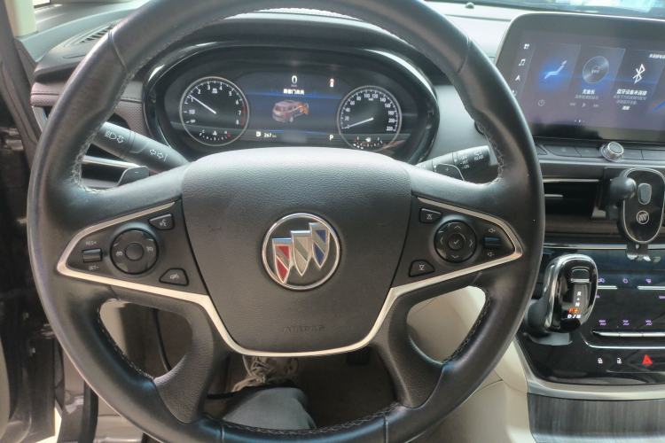 Used Buick GL8 2022 Land Business Class 652T Luxury Model Steering Wheel