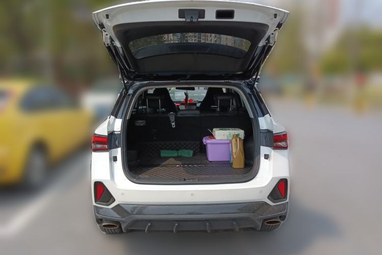 Used Wuling Alvez 2022 1.5T CVT Trendy & Cool Edition
