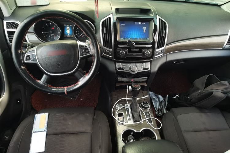 Used Haval H9 2015 2.0T Four-Wheel Drive Standard Model 7 Seats
