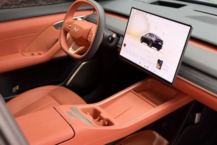 Used ONVO L60 2024 85 kWh Rear-Drive Version
