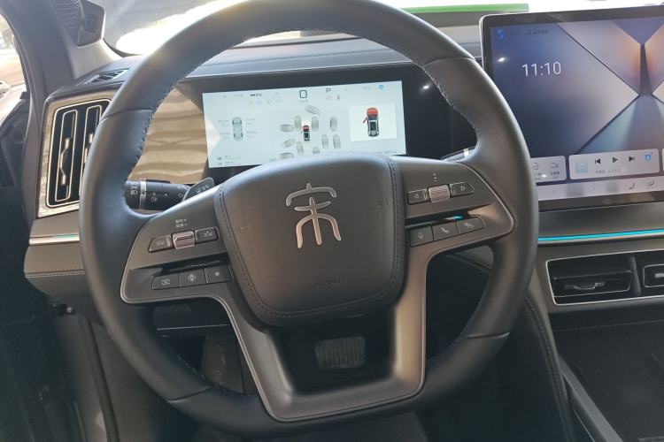 Used BYD Song L DM-i 2025 Intelligent Driving Version 160 km Beyond-Range Type Steering Wheel