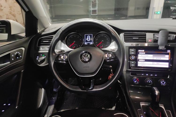 Used Volkswagen Golf 2019 200TSI DSG Comfort & Ambition Edition China VI Standard
