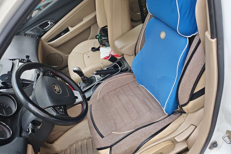 Used Bestune B50 2013 1.6L manual luxury version Left Front Seat