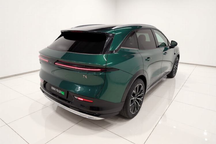 Used Zeekr 7X 2025 100 kWh Long-Range Rear-Wheel Drive with Intelligent Driving Features