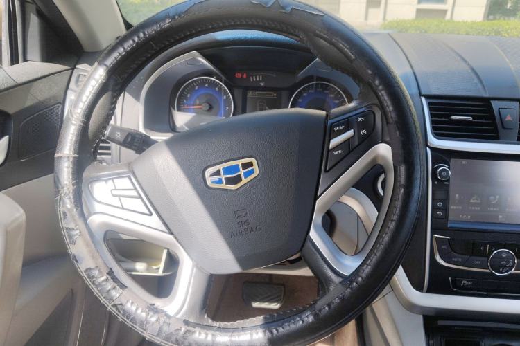 Used Geely Auto Emgrand 2014 Sedan 1.3T CVT Prestige Model
