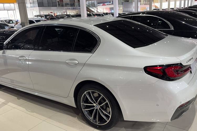 Used BMW 5 Series 2022 Second Facelift 525Li M Sport Package