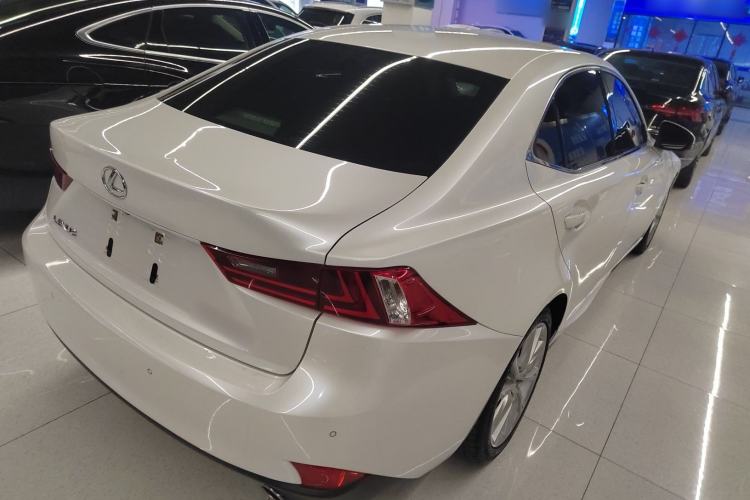 Used Lexus IS 2015 200T Fēngshàng Edition