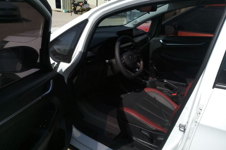 Used Geely Auto Vision X3 2021 PRO 1.5L CVT Deluxe Model Left Front Seat