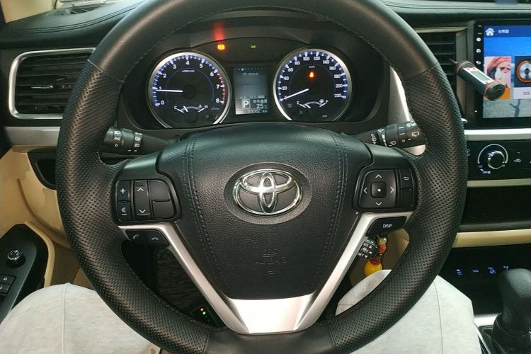 Used Toyota Highlander 2018 2.0T Four-Wheel Drive Elite Edition 7 Seats China VI Standard