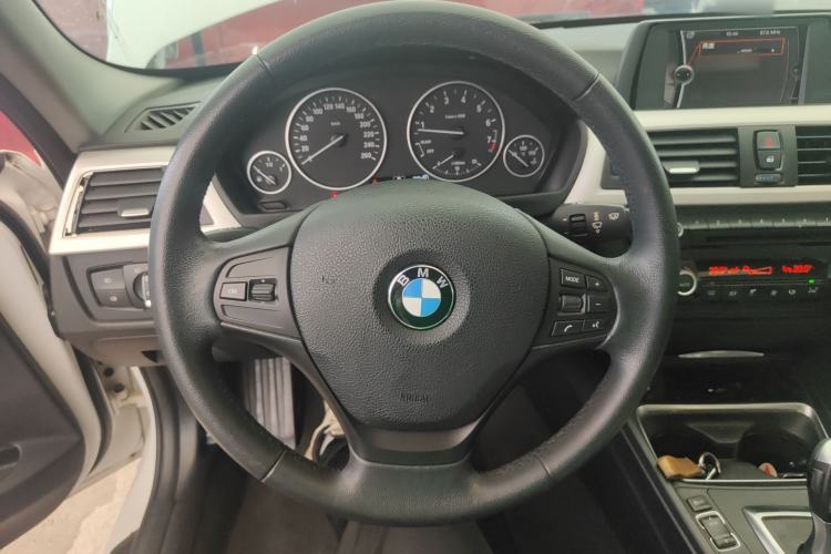Used BMW 3 Series 2014 320Li Fashion Model Steering Wheel