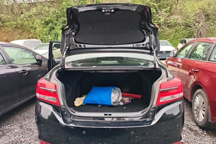 Used Toyota YARiS L Zhi Xiang 2017 1.5E CVT Dynamic Edition
