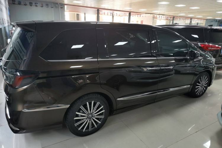 Used Honda Elysion 2022 2.0L eHEV Luxury First Edition