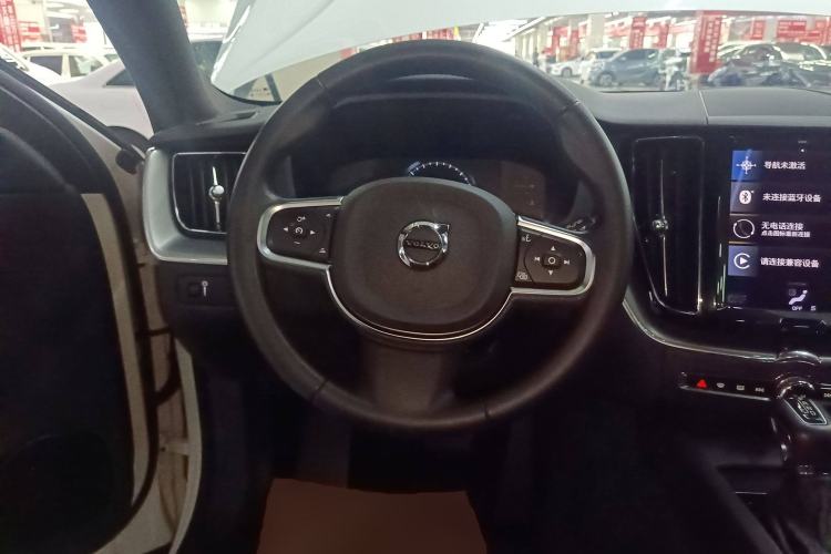 Used Volvo XC60 2021 T5 4x4 Smart Luxury Edition