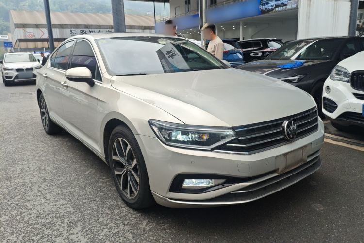 Used Volkswagen Magotan 2020 330TSI DSG Leading Model
