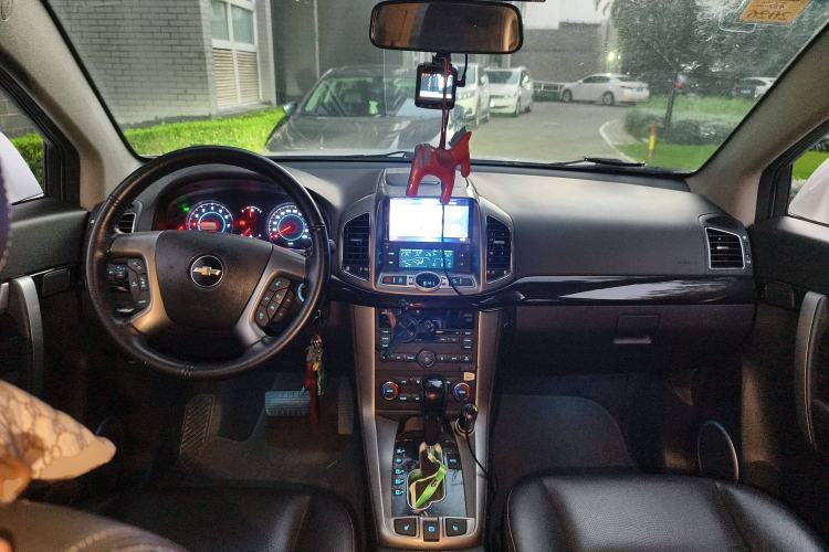 Used Chevrolet Captiva 2014 2.4L 4x4 Flagship Edition 7 Seats