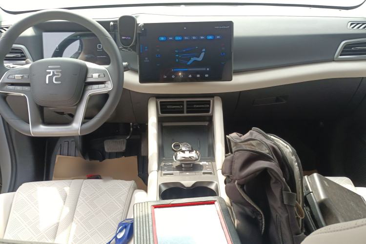 Used BYD Yuan UP 2024 401KM Leading Edition