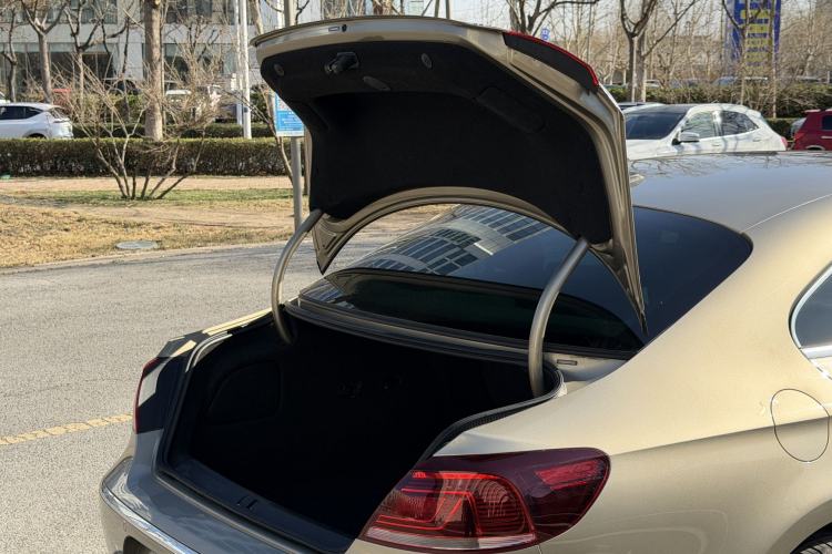 Used Volkswagen FAW-Volkswagen CC 2016 1.8TSI Luxury Model
