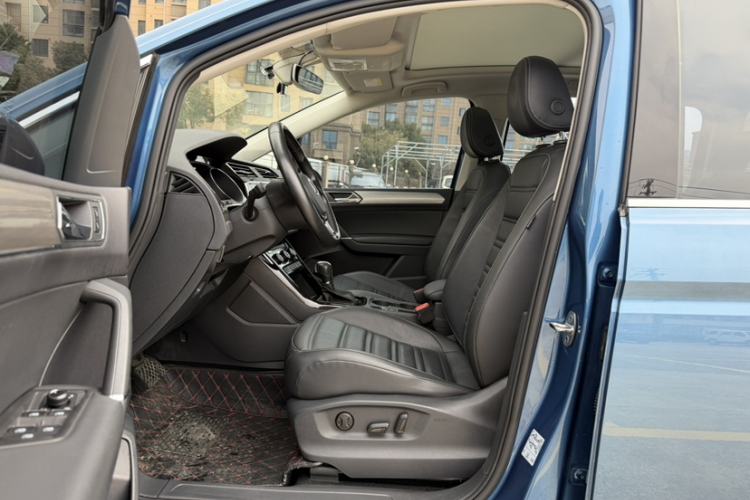 Used Volkswagen Touran 2018 Volkswagen Touran L 280TSI DSG Boundary Luxury Edition 7 Seats China V Emission Standard