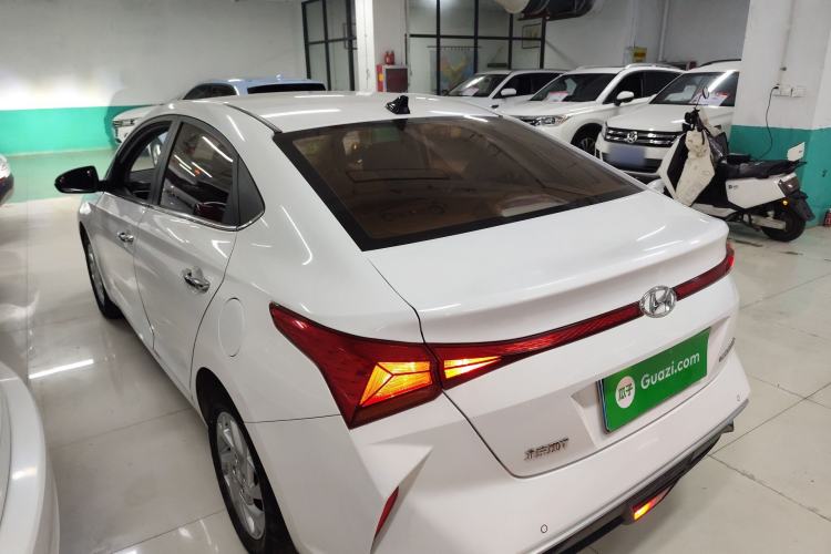Used Hyundai Verna (new generation) 2020 1.4L Manual GLS Cool Edition Rear Left 45 Deg