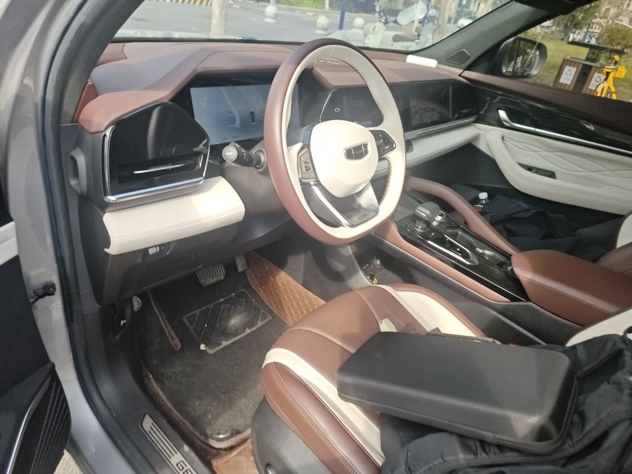 Geely Auto Monjaro L 2024 2.0TD High-Power Automatic Two-Wheel Drive Yunqi Version — снимка 15