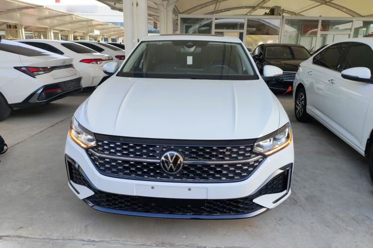 Used Volkswagen Lavida 2024 1.5L Automatic Starry Sky 5 Million Edition Front