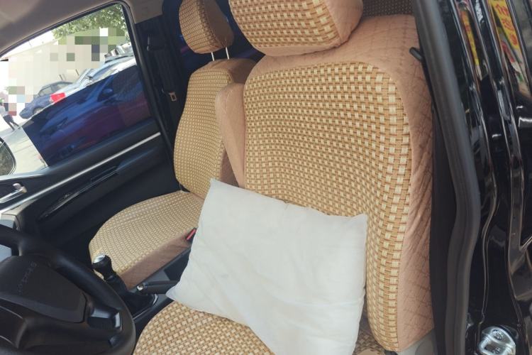 Used FORTHING Lingzhi 2023 M5 1.6L Practical Model 5 Seats Left Front Seat