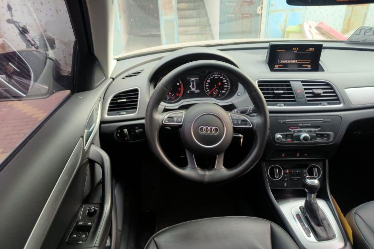 Used Audi Q3 2016 30 TFSI Fashion Model
